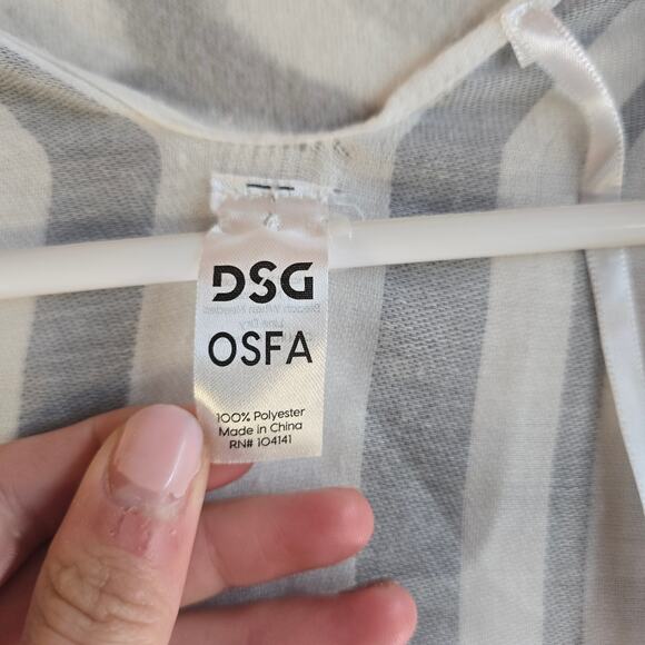 DSG Poncho Black/White/Gray Plaid Women's Size One Size - Picture 3 of 3